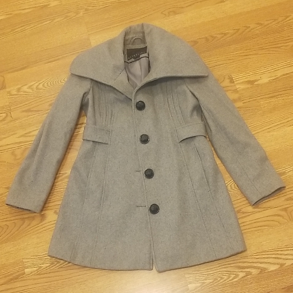 Very Nice Coat! Like New! Attention Women's Gray Pea Coat